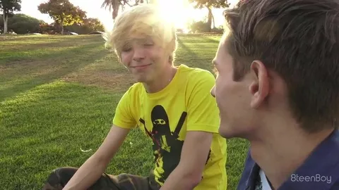 HelixStudios – 8teenboy – Mutual Feelings – Trevor Harris, Jamie Ray