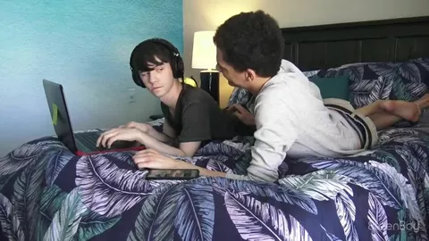 HelixStudios – 8teenboy – My Favorite Gamer – Caleb Gray, Milo Harper