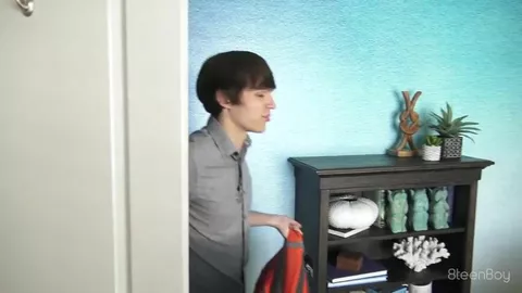 HelixStudios – 8teenboy – Earn It – Caleb Gray, Tristan Adler