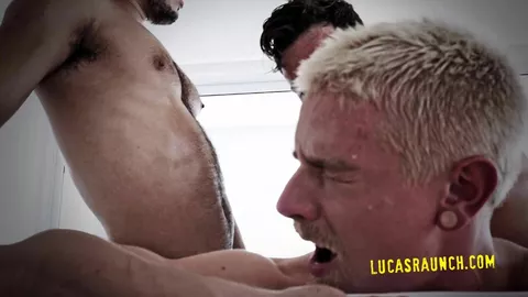 LucasEntertainment — Brincadeira com dildo gigante — Rico Marlon, Damon Heart & Cody Winter