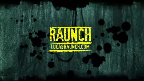 LucasEntertainment — Cody Winter bebe la meada de Alejandro Castillo directo del grifo — Cody Winter & Alejandro Castillo