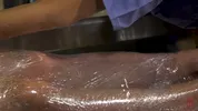 Bondage extremo: mamada envuelto en film