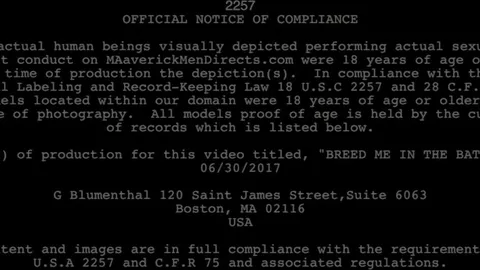 Rempli moi le cul dans la cabine du sauna