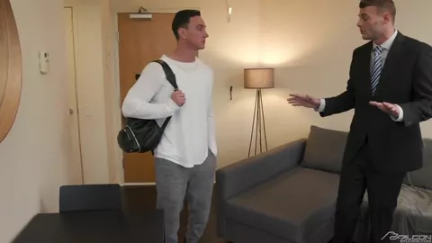 Plan baise gay entre étalons sportifs