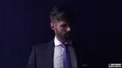 Enzo Rimenez holt im Kino seinen Schwanz raus
