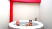 Casal transa no Chaturbate no seu jacuzzi