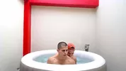Casal transa no Chaturbate no seu jacuzzi