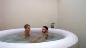 Casal transa no Chaturbate no seu jacuzzi