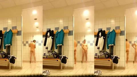 Caméra c*ch** dans les vestiaires mecs