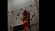 Caméras c*ch**s dans les vestiaires hommes