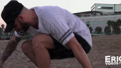 22 cm encontrados na praia de Barcelona