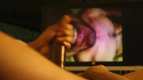 Wichsen zu den Videos der Seite