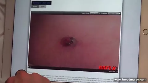 Un bear muscoloso gli distruggerà il culo