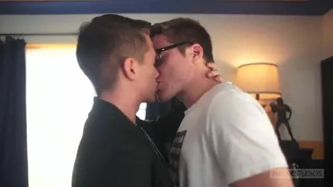 Jeune anus à crémer