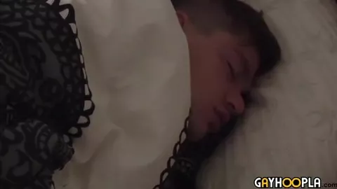 Première expérience pour bi curieux