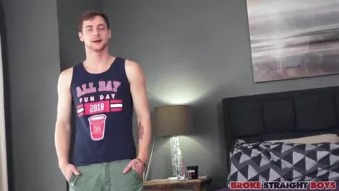 Lo strip-sega di Charlie Maddoxx