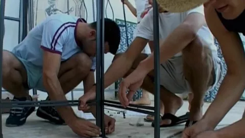 Rebeu me fait une éjac faciale