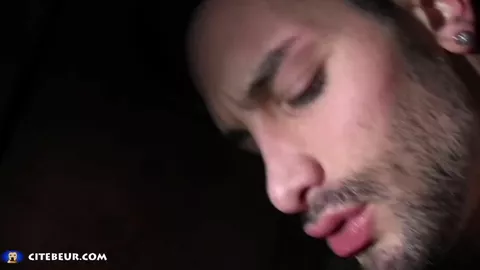 Um espanhol de férias é detonado num porão