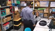 Un homme noir vole un magasin et donne son cul pour ne pas être arrêté - Bareback