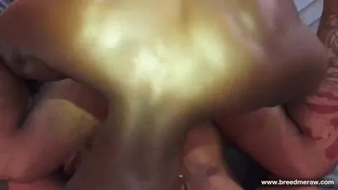 Gigoló se llena el agujero de zumo