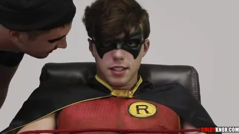 JH gay col buco trapassato da un maschio alfa