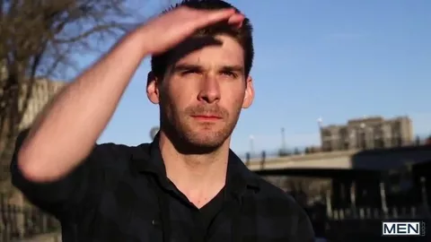 Teddy Torres défonce Dustin Holloway