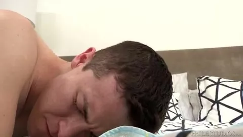 Jeune mec sodomisé par son beau père