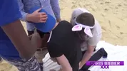 Chris surprend des mecs en train de passer un bon moment, et décide de se joindre à eux