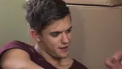 Timide mais très coquin