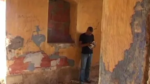 Ein Rebeu wichst seinen Schwanz