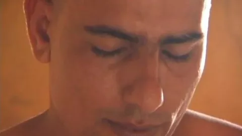 Un rebeu si sega il cazzo