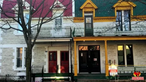 Kleiner enger Arsch zum Morgenfüllen