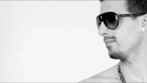 Rásgame la garganta y el culo bien hondo