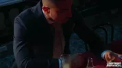 Aperitivo in un bar gay