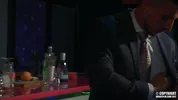 Aperitivo in un bar gay