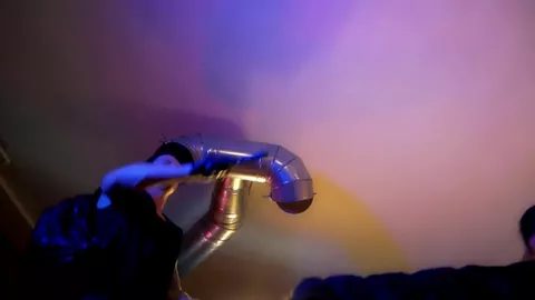 Ce brun basané est aussi bon suceur que baiseur