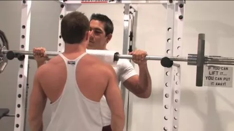 Bodybuilder ficken im Gym