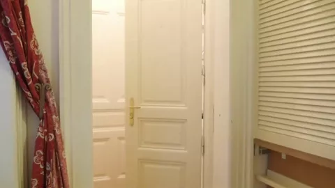 Adam si prende il cazzo di Martin bareback