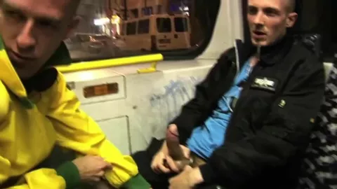 Mamada en el transporte público