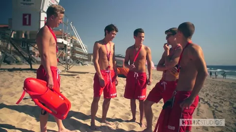 Le bon cul du maître-nageur