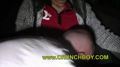 Jess Royan se fait baiser par la grosse bite du serveur du resto