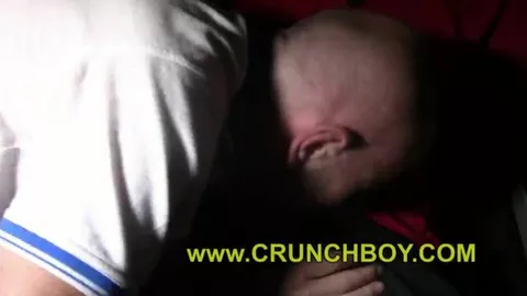 Jess Royan é fodida pela pila grande do empregado do restaurante