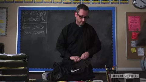 Treesome na sala de aula