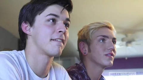 Junger Streber wird bareback genommen