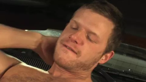 Sarados na oficina — trepada anal & dilatação