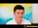 Junger Typ beim Pornocasting