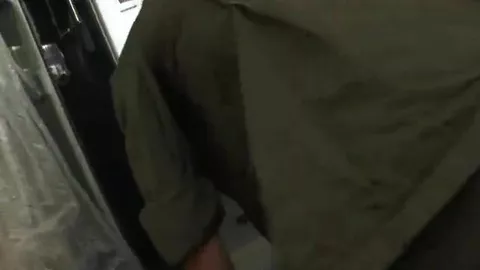 Rapidinha no banheiro