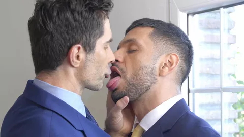 Gentlemen 35 – Les patrons de la chambre à coucher – Oskar Ivan passif pour Michael Lucas