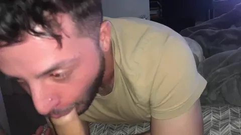 Bravo ragazzo succhiacazzi