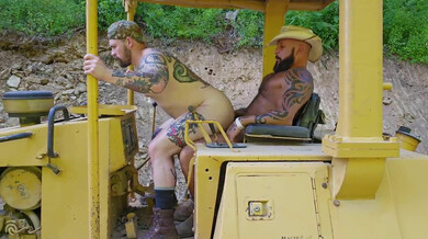 KC e Colton Hicks si scopano Rusty Taylor in cantiere